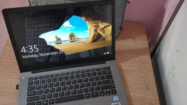 Beat Laptop Under 30000 in India 2021
