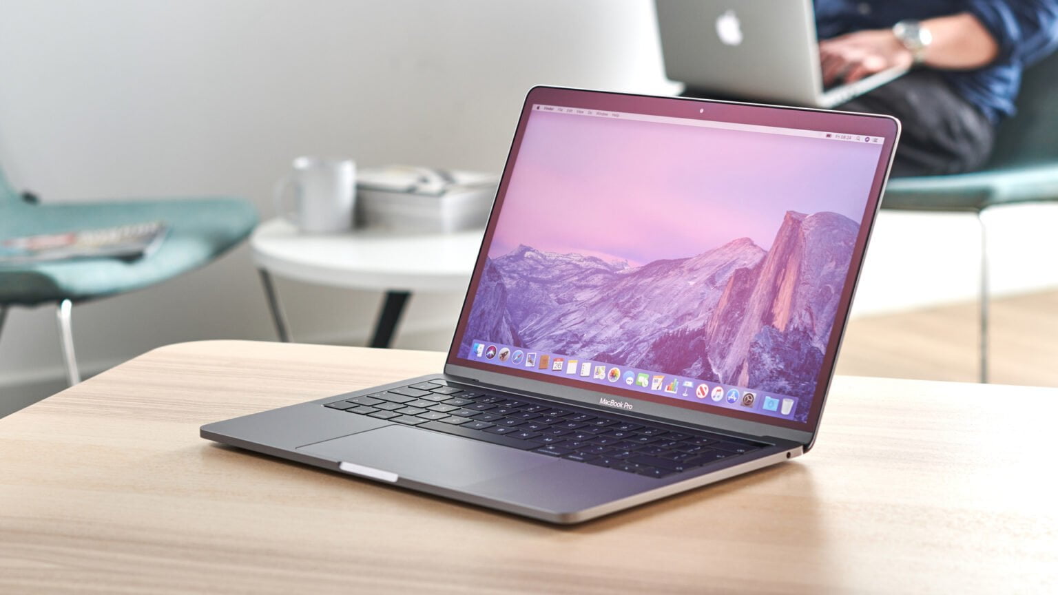 apple-macbook-pro-with-intel-i5-processor-amazon-rebate-at-rs-18000