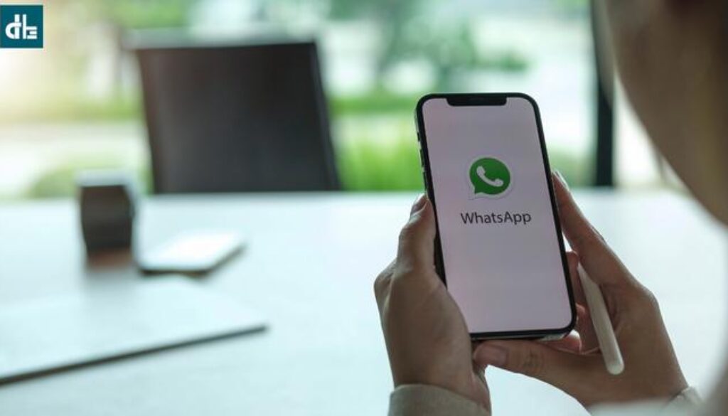 WhatsApp Online Status Hide Feature