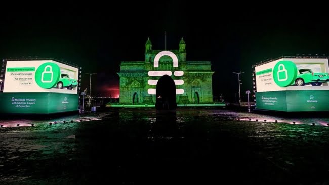 Gateway of India Mumbai showcases WhatsApp privacy